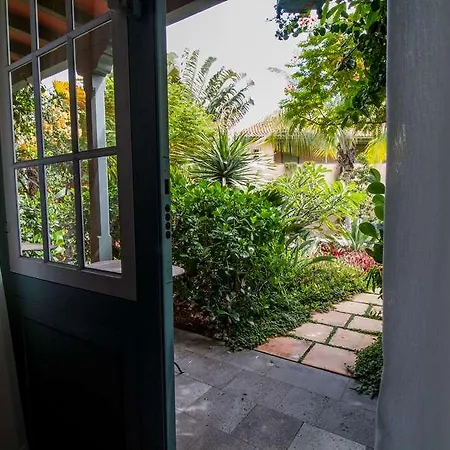 Hacienda De Abajo-adults Only-lujo Hotel Tazacorte